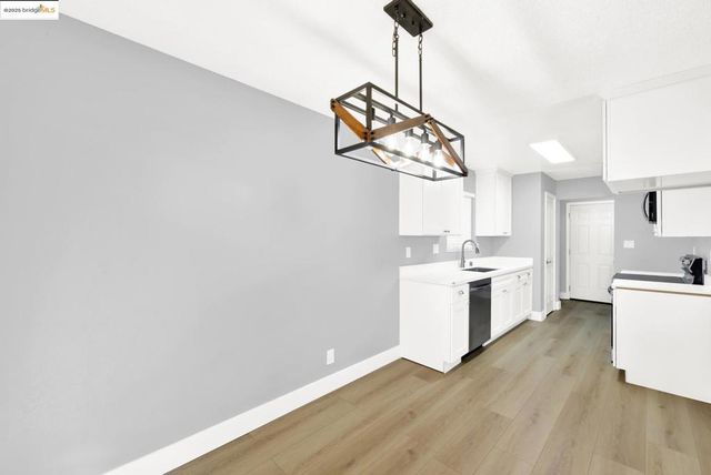 1232 73Rd Ave, Oakland, CA 94621