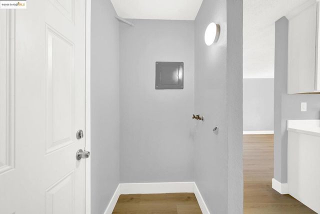 1232 73Rd Ave, Oakland, CA 94621