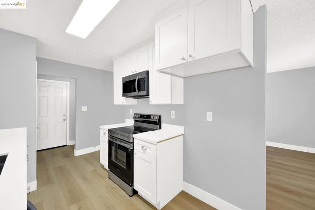 1232 73Rd Ave, Oakland, CA 94621