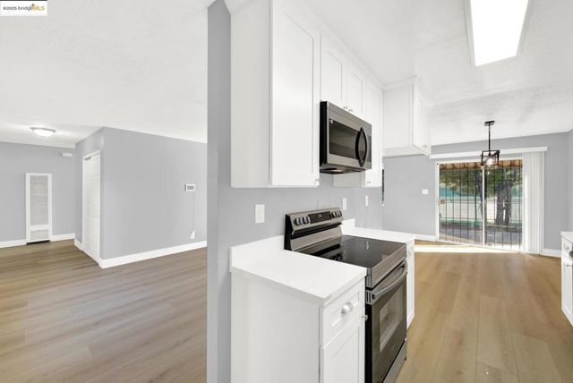 1232 73Rd Ave, Oakland, CA 94621