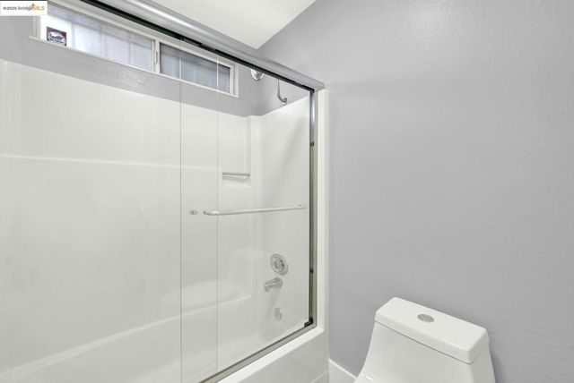 1232 73Rd Ave, Oakland, CA 94621