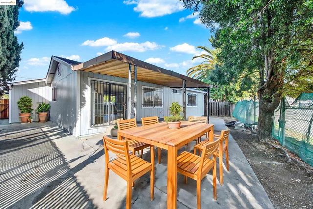 1232 73Rd Ave, Oakland, CA 94621