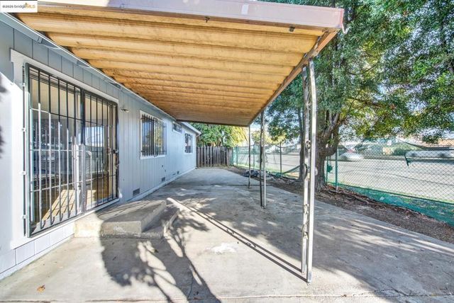 1232 73Rd Ave, Oakland, CA 94621