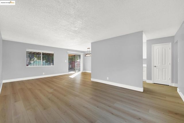 1232 73Rd Ave, Oakland, CA 94621