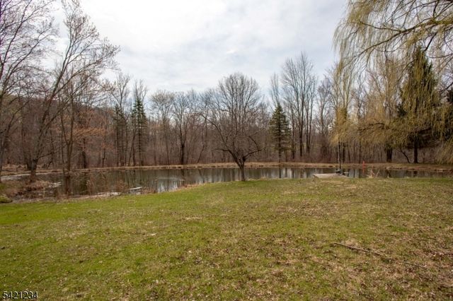105 Valley Road, Wantage Twp., NJ 07461
