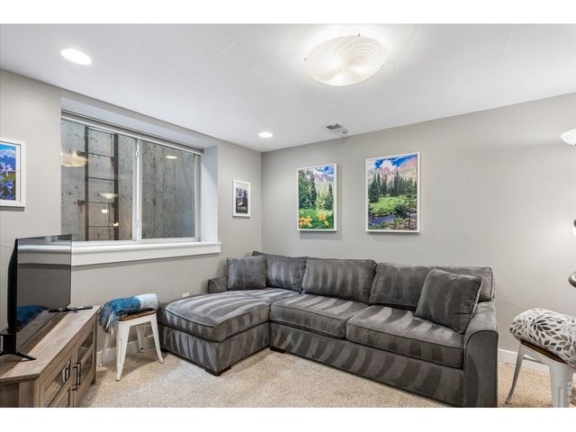 3823 W 39th Ave, Denver, CO 80211