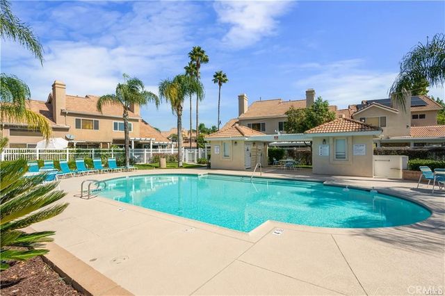 1521 Classico, Corona, CA 92882