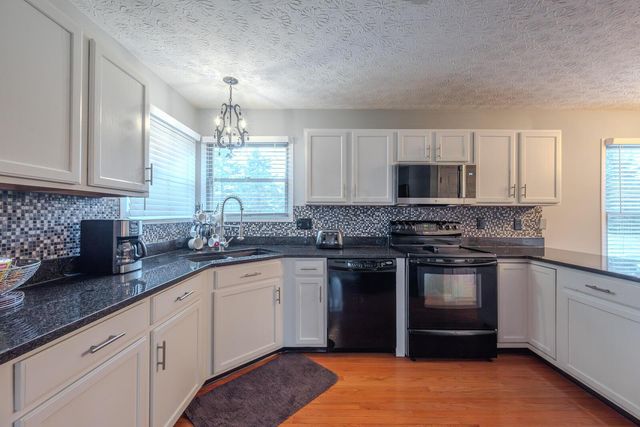 205 Knight Dream Street, Delaware, OH 43015