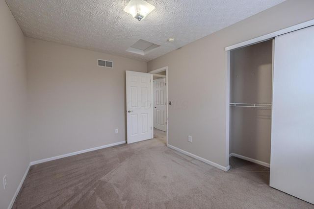 205 Knight Dream Street, Delaware, OH 43015