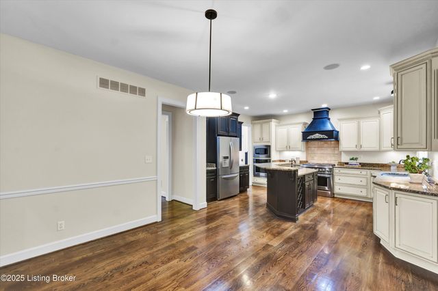 6024 Waterfall Way, Prospect, KY 40059