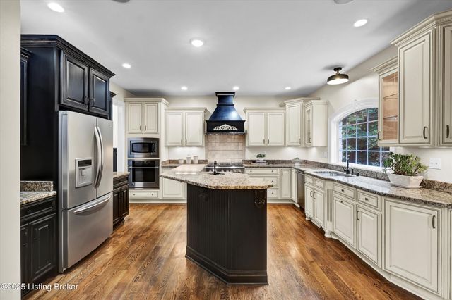 6024 Waterfall Way, Prospect, KY 40059