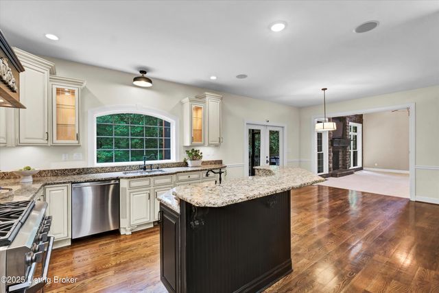 6024 Waterfall Way, Prospect, KY 40059