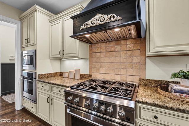 6024 Waterfall Way, Prospect, KY 40059