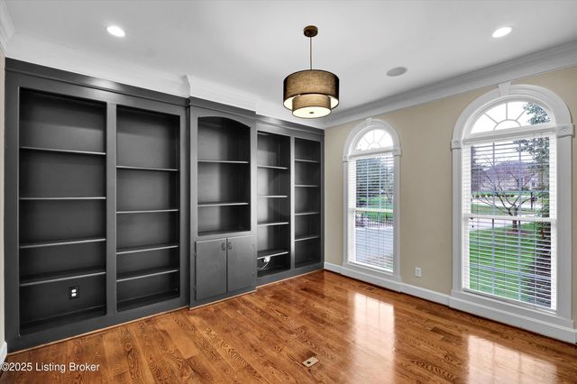 6024 Waterfall Way, Prospect, KY 40059