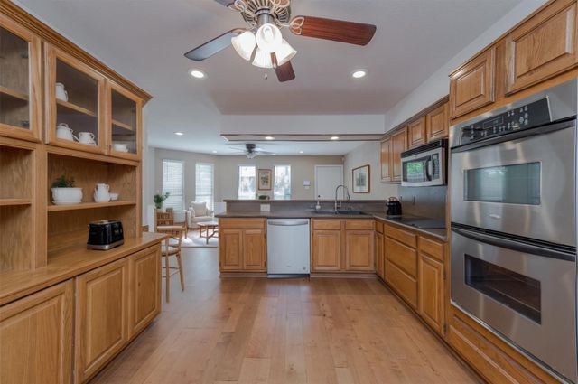 1106 Derby Run, Carrollton, TX 75007