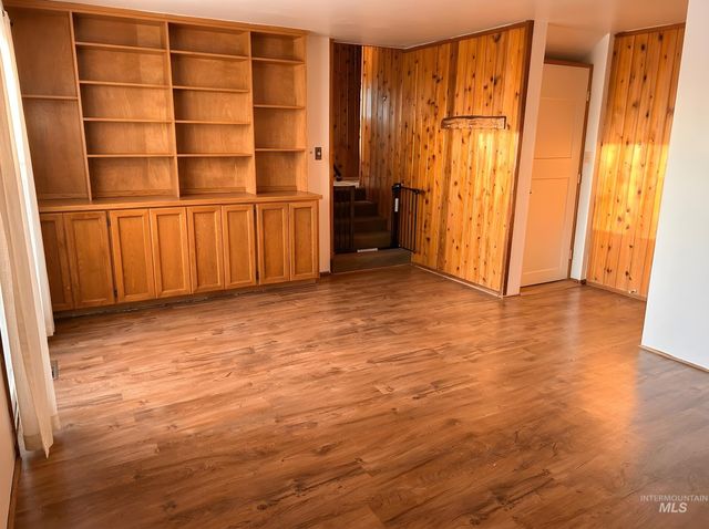 5541 N Samson Ave, Boise, ID 83704