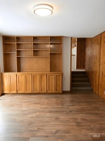 5541 N Samson Ave, Boise, ID 83704