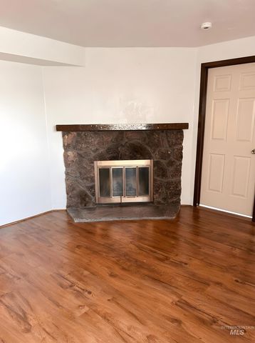 5541 N Samson Ave, Boise, ID 83704