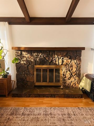 5541 N Samson Ave, Boise, ID 83704