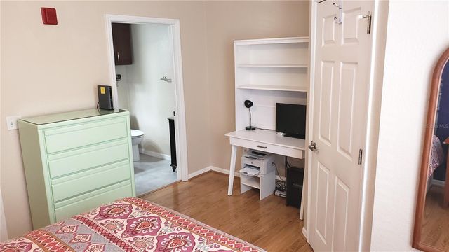 621 SW 10TH STREET 108, Gainesville, FL 32601