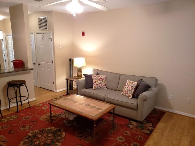 621 SW 10TH STREET 108, Gainesville, FL 32601