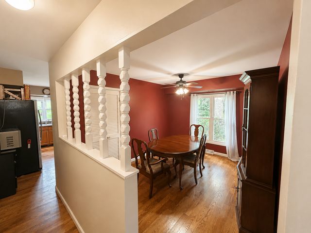 220 Lakewood Drive, Oakwood Hills, IL 60013