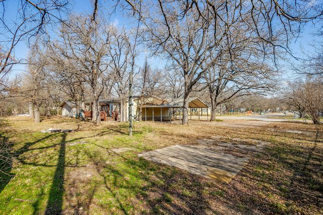 12124 Lunar Lane, Burleson, TX 76028