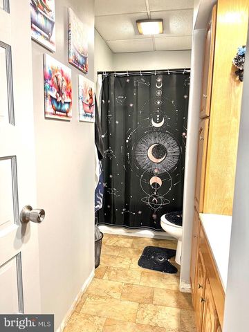 225 CHERRY ST, Saint Clair, PA 17970