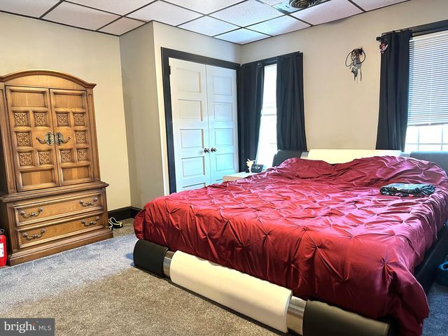 225 CHERRY ST, Saint Clair, PA 17970