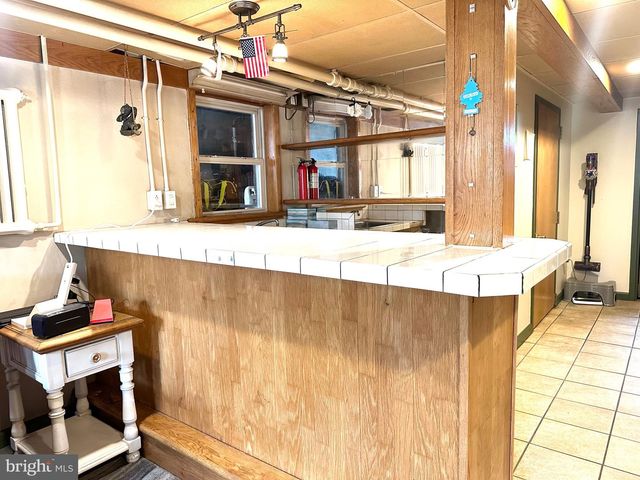 225 CHERRY ST, Saint Clair, PA 17970