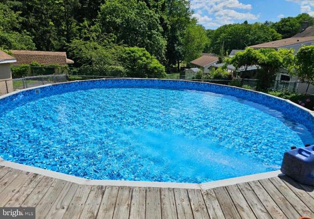 225 CHERRY ST, Saint Clair, PA 17970