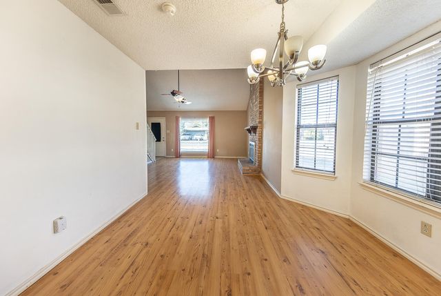 304 N Englewood Avenue, Lubbock, TX 79416