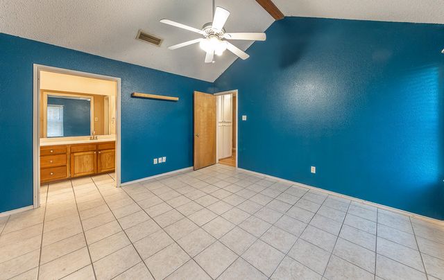 304 N Englewood Avenue, Lubbock, TX 79416