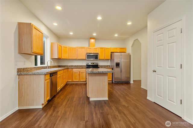 5923 121st Street SE, Snohomish, WA 98296