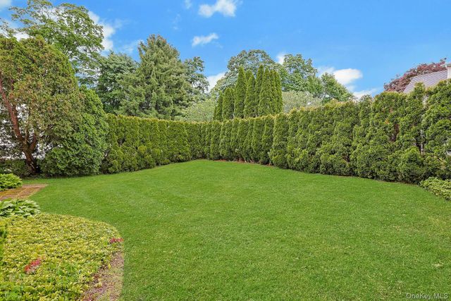 352 Fort Washington Avenue, Hawthorne, NY 10532