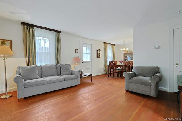 352 Fort Washington Avenue, Hawthorne, NY 10532