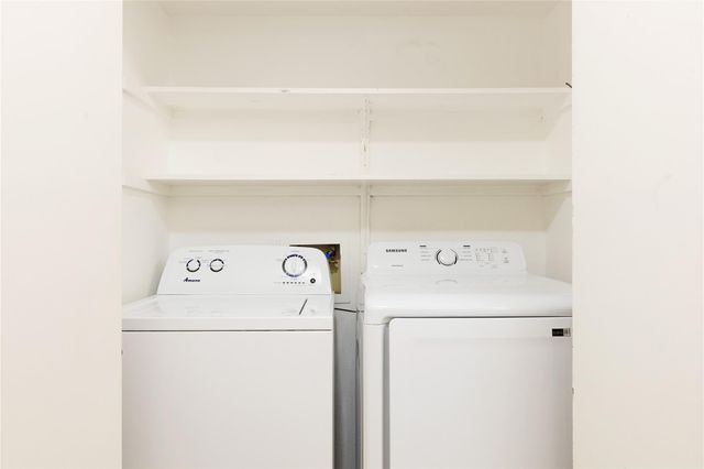 18519 Egret Bay Boulevard 1517, Webster, TX 77058