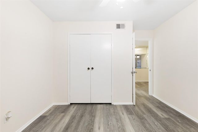 18519 Egret Bay Boulevard 1517, Webster, TX 77058