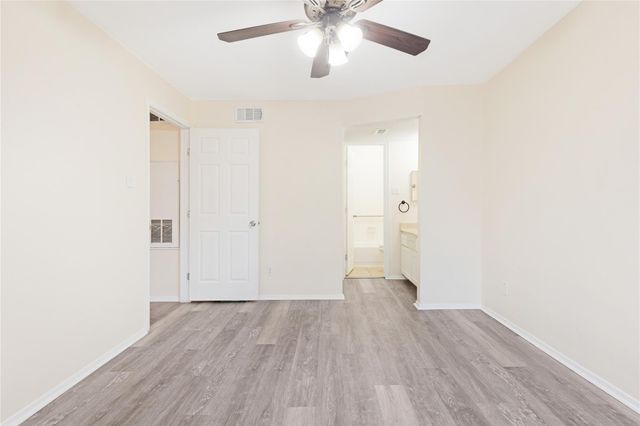 18519 Egret Bay Boulevard 1517, Webster, TX 77058