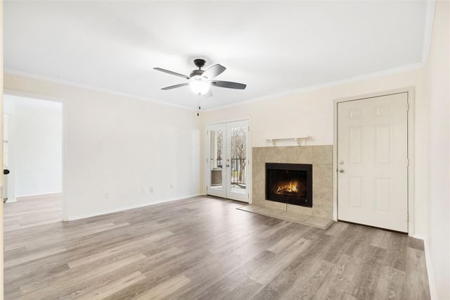 18519 Egret Bay Boulevard 1517, Webster, TX 77058