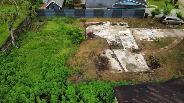 2914 Ebbtide Drive, Houston, TX 77045
