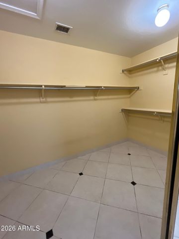 5545 W WETHERSFIELD Drive, Glendale, AZ 85304