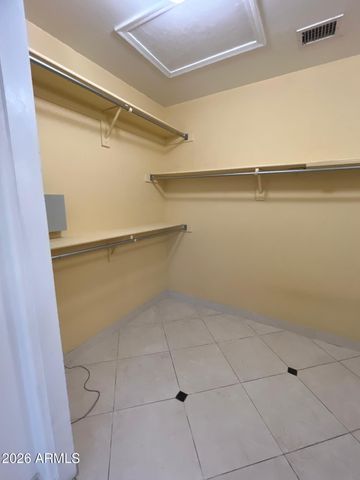 5545 W WETHERSFIELD Drive, Glendale, AZ 85304