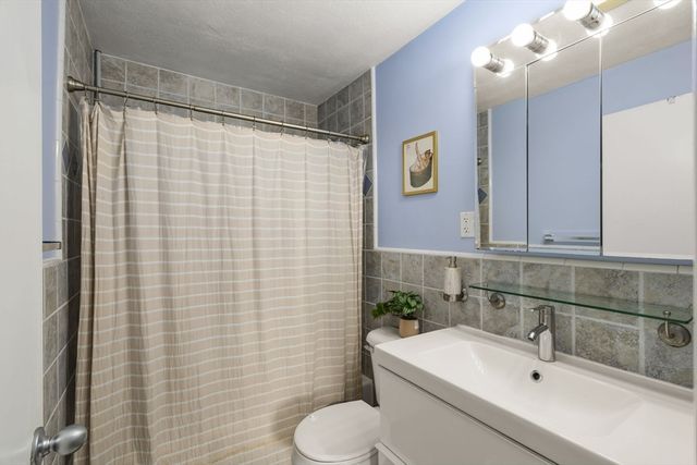 32 Whites Ave E441, Watertown, MA 02472