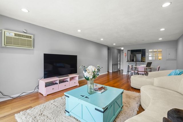 32 Whites Ave E441, Watertown, MA 02472