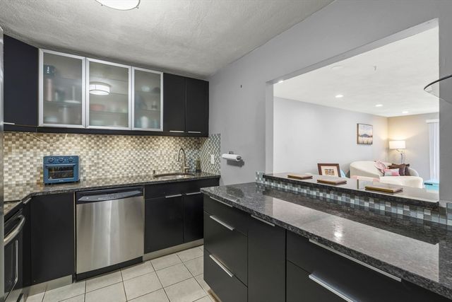 32 Whites Ave E441, Watertown, MA 02472