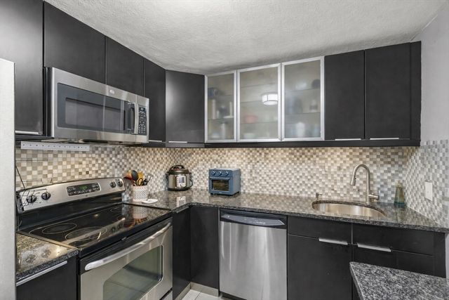 32 Whites Ave E441, Watertown, MA 02472