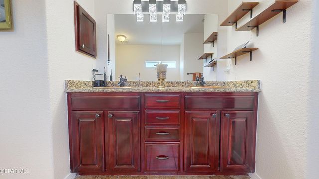 6445 DAKOTA RIDGE Drive, El Paso, TX 79912