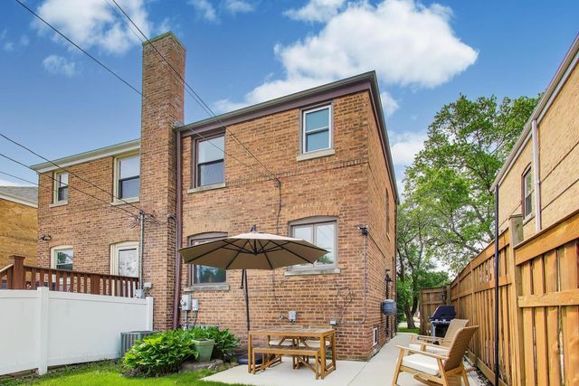 7530 W Devon Avenue, Chicago, IL 60631