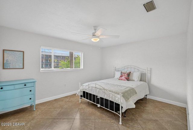 102 S Peninsula Dr Apt 202, Daytona Beach, FL 32118